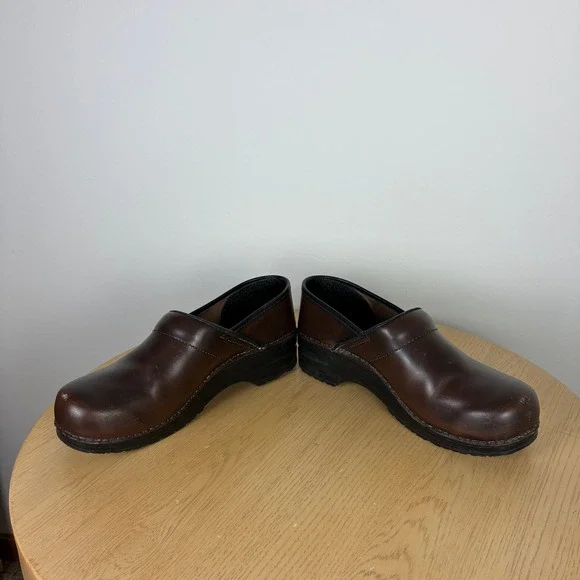 Sanita Professional Brown Leather Clogs Women's EU 43 US 12 Comfort Work Shoes - Picture 3 of 6